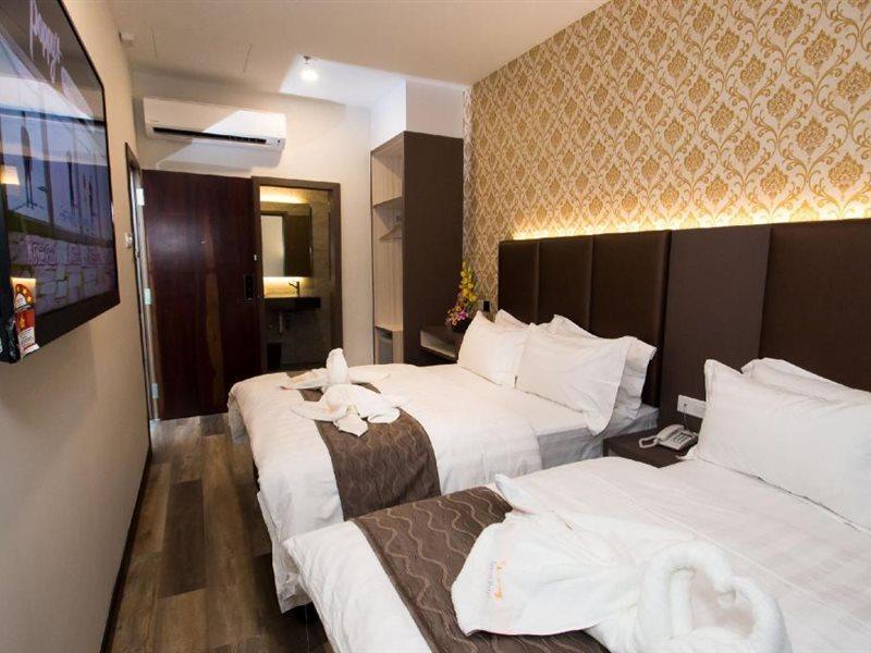 Spring Season Hotel Muar Eksteriør bilde