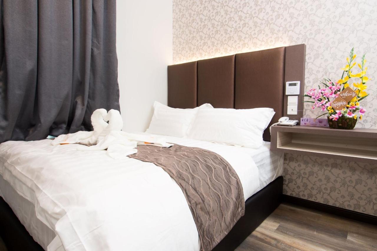 Spring Season Hotel Muar Eksteriør bilde
